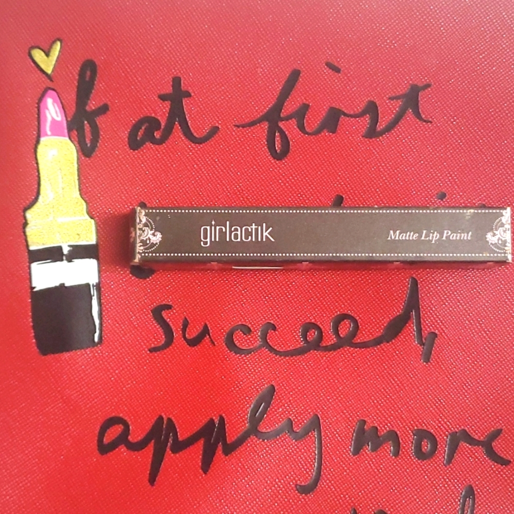 Girlactik lipstick